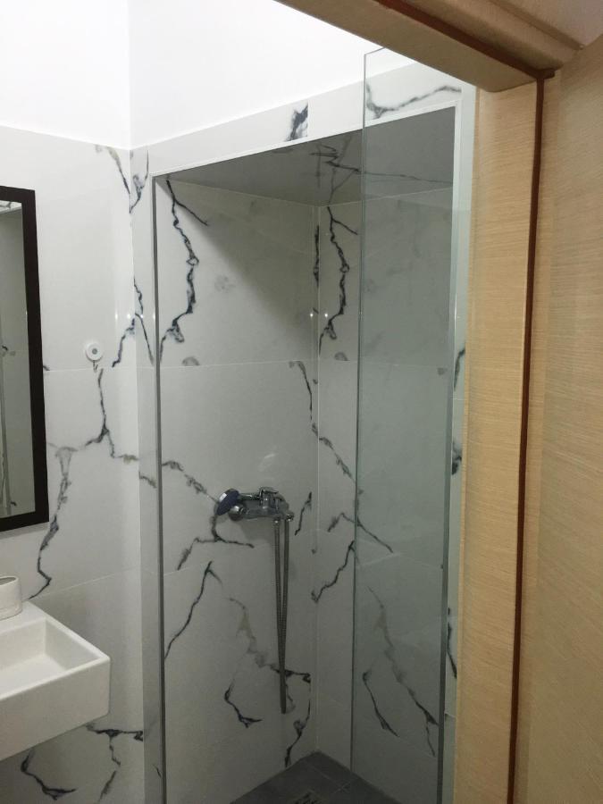 Lr Apartments Sarandë Eksteriør bilde
